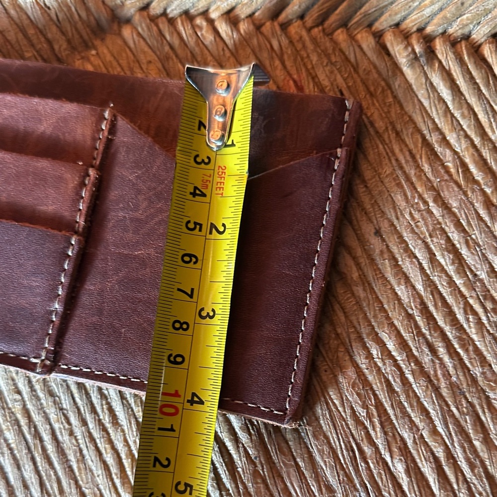 HOLTZ made in America Elegant Brown Leather Card and cash Holder - Picture 5 of 8